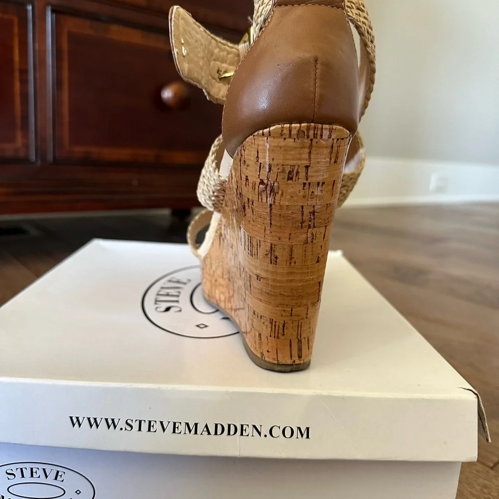Steve Madden Tan Woven Cork Wedge Sandals 8.5 - Picture 3 of 4